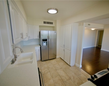 3111 Bel Air Drive - Photo Thumbnail 24