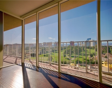 3111 Bel Air Drive - Photo Thumbnail 18