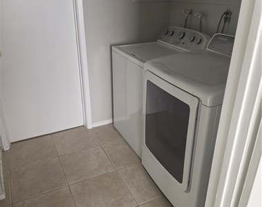 4751 Terra Linda Avenue - Photo Thumbnail 12