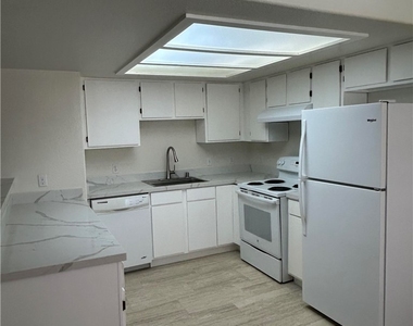 6560 Wilma Avenue - Photo Thumbnail 2