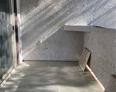 7255 W Sunset Road - Photo Thumbnail 16