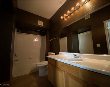 7255 W Sunset Road - Photo Thumbnail 14