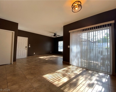 7255 W Sunset Road - Photo Thumbnail 5