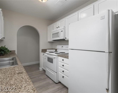 1814 N Decatur Boulevard - Photo Thumbnail 7