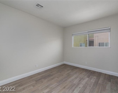 1814 N Decatur Boulevard - Photo Thumbnail 11