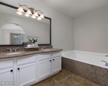1814 N Decatur Boulevard - Photo Thumbnail 10