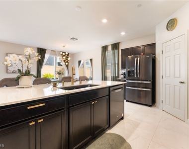8448 Vulturo Avenue - Photo Thumbnail 9