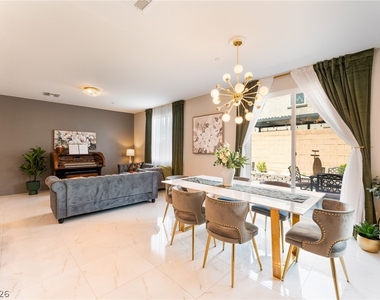 8448 Vulturo Avenue - Photo Thumbnail 6