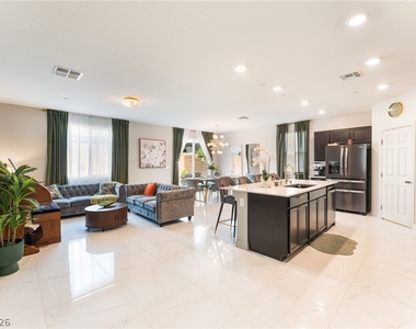 8448 Vulturo Avenue - Photo Thumbnail 2