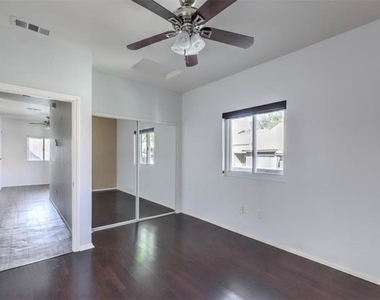 5250 S Rainbow Boulevard - Photo Thumbnail 15