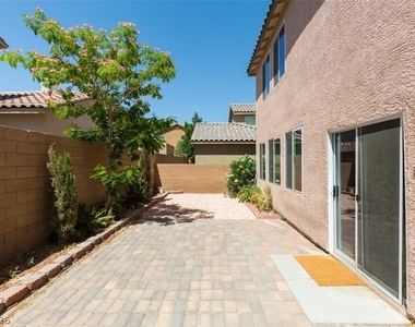 3305 Umbria Gardens Avenue - Photo Thumbnail 26