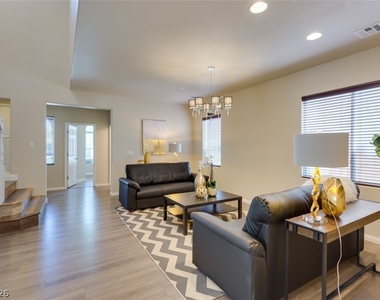 3305 Umbria Gardens Avenue - Photo Thumbnail 2