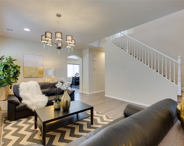 3305 Umbria Gardens Avenue - Photo Thumbnail 4