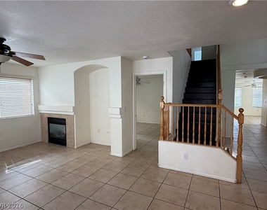 4986 Lime Kiln Avenue - Photo Thumbnail 5