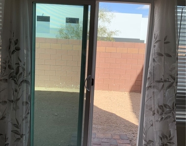 6320 Pear Valley Lane - Photo Thumbnail 3