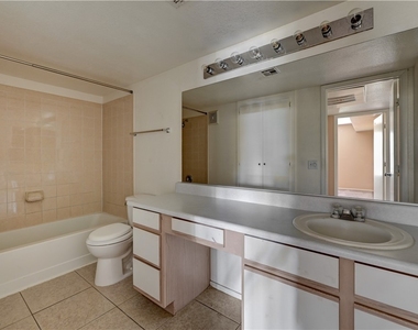 2300 E Silverado Ranch Boulevard - Photo Thumbnail 14