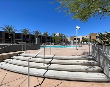 353 E Bonneville Avenue - Photo Thumbnail 20