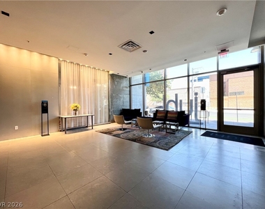353 E Bonneville Avenue - Photo Thumbnail 17