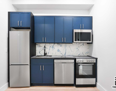 141 Meserole Street 2A - Photo Thumbnail 3