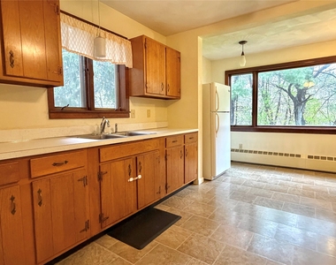 99 Castle Creek Road - Photo Thumbnail 12