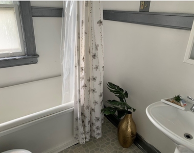 57 Calumet Street - Photo Thumbnail 19