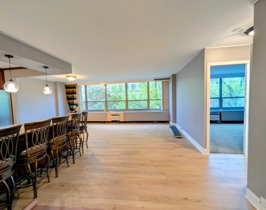 3550 Lake Shore Drive - Photo Thumbnail 1
