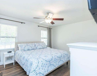 3200 Lee Drive - Photo Thumbnail 31