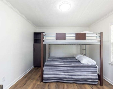 3200 Lee Drive - Photo Thumbnail 28