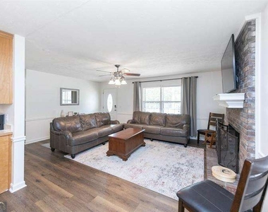 3200 Lee Drive - Photo Thumbnail 11