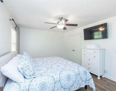3200 Lee Drive - Photo Thumbnail 32
