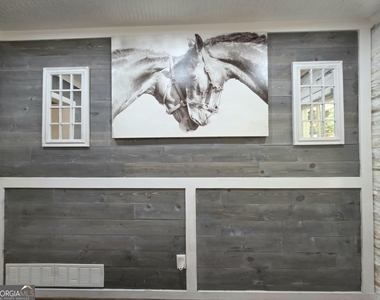 3596 Indian Rock Road Sw - Photo Thumbnail 5