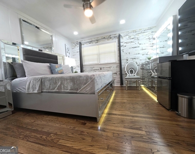 3596 Indian Rock Road Sw - Photo Thumbnail 8