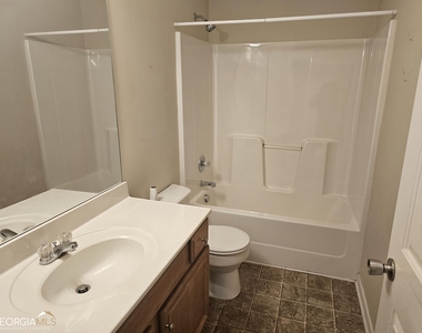 45 Manchester Lane - Photo Thumbnail 13