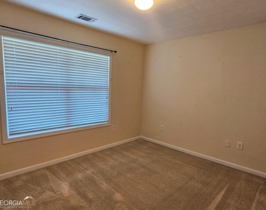 45 Manchester Lane - Photo Thumbnail 12