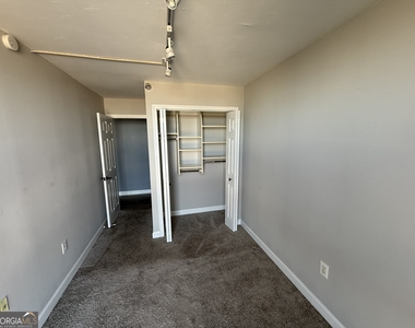 375 Ralph Mcgill Boulevard Ne - Photo Thumbnail 8