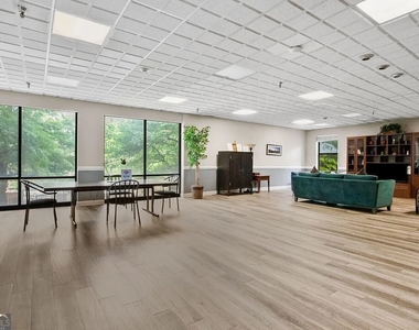 375 Ralph Mcgill Boulevard Ne - Photo Thumbnail 15