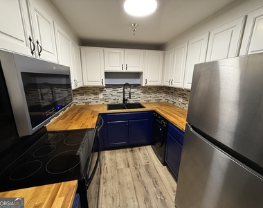 375 Ralph Mcgill Boulevard Ne - Photo Thumbnail 7