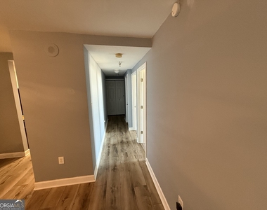 375 Ralph Mcgill Boulevard Ne - Photo Thumbnail 4