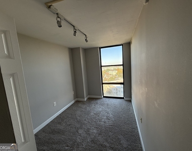 375 Ralph Mcgill Boulevard Ne - Photo Thumbnail 3
