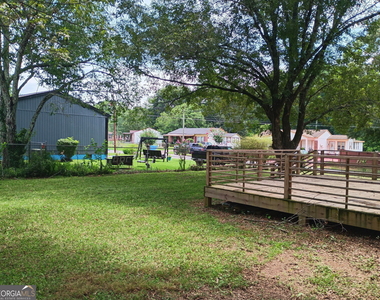 300 Martin Circle - Photo Thumbnail 1