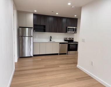 3216 Glenwood Road - Photo Thumbnail 2