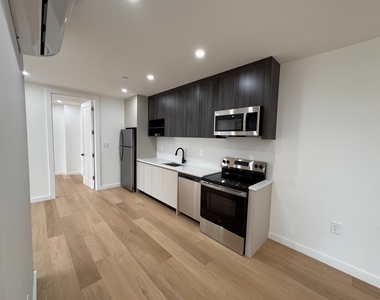 3216 Glenwood Road - Photo Thumbnail 1