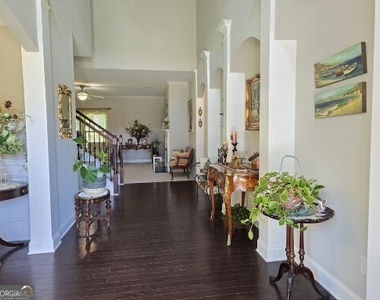 503 Bryant Lake Boulevard - Photo Thumbnail 4