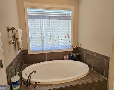 503 Bryant Lake Boulevard - Photo Thumbnail 12