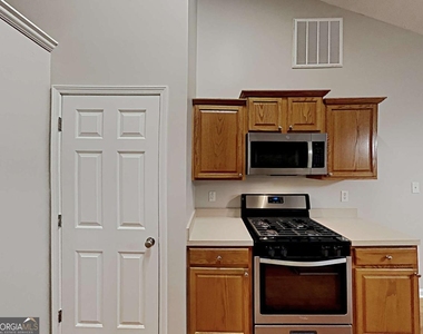 187 Alexis Drive - Photo Thumbnail 11
