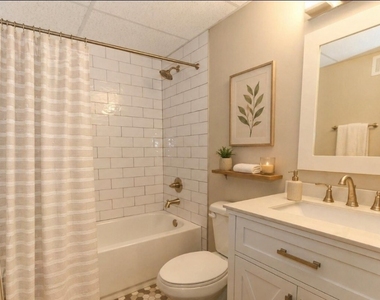 3406 Salem East Drive Se - Photo Thumbnail 6