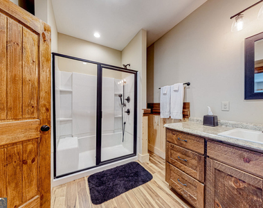 380 Biguns Boulevard - Photo Thumbnail 53