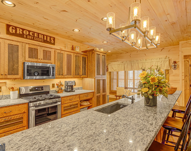 380 Biguns Boulevard - Photo Thumbnail 15