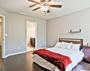112 Davina Drive - Photo Thumbnail 26