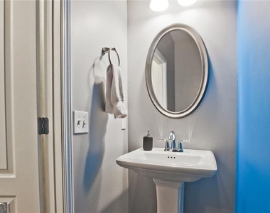 112 Davina Drive - Photo Thumbnail 15